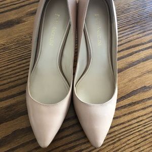 Enzo Angiolini Nude Pumps